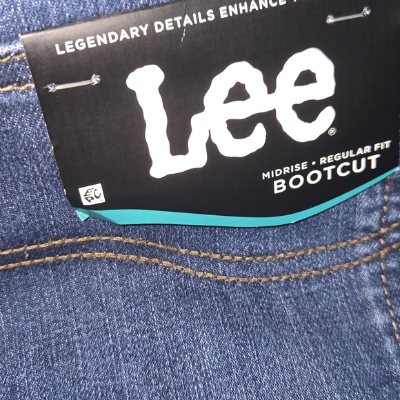 Lee NWT Women's Midrise Plus Size Long Boot Cut Jeans 972 - Picture 5 of 5